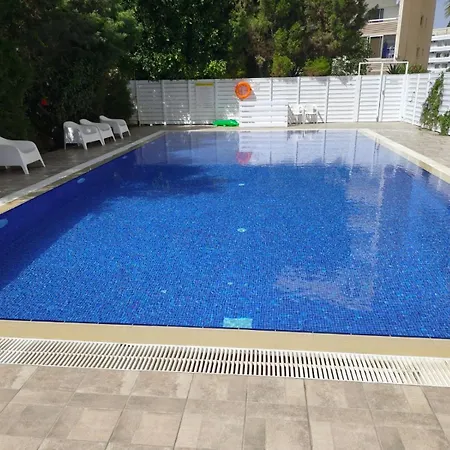 Sea Krystel 603 * לרנקה